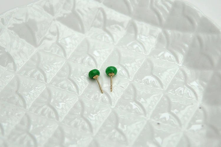 Nanhongshan Tianglinglong 18K Gold Ear - Ring Clip with Jade Emerald - My Web Bazaar