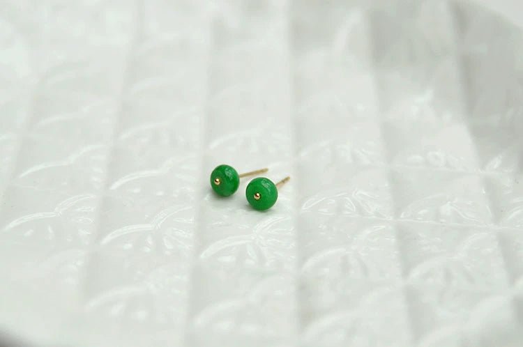 Nanhongshan Tianglinglong 18K Gold Ear - Ring Clip with Jade Emerald - My Web Bazaar